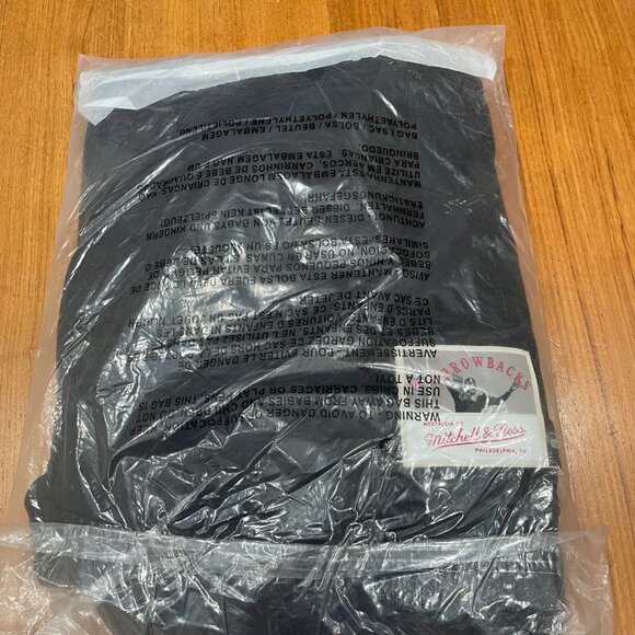 Mitchell & Ness Black Seattle Seahawks Gridiron Classics Big Face 7.0 Pullover - Picture 4 of 4